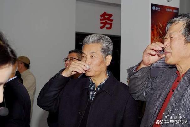 陕西旅游饭店协会组织艺术家书画家赴柳林酒厂文化交流活动